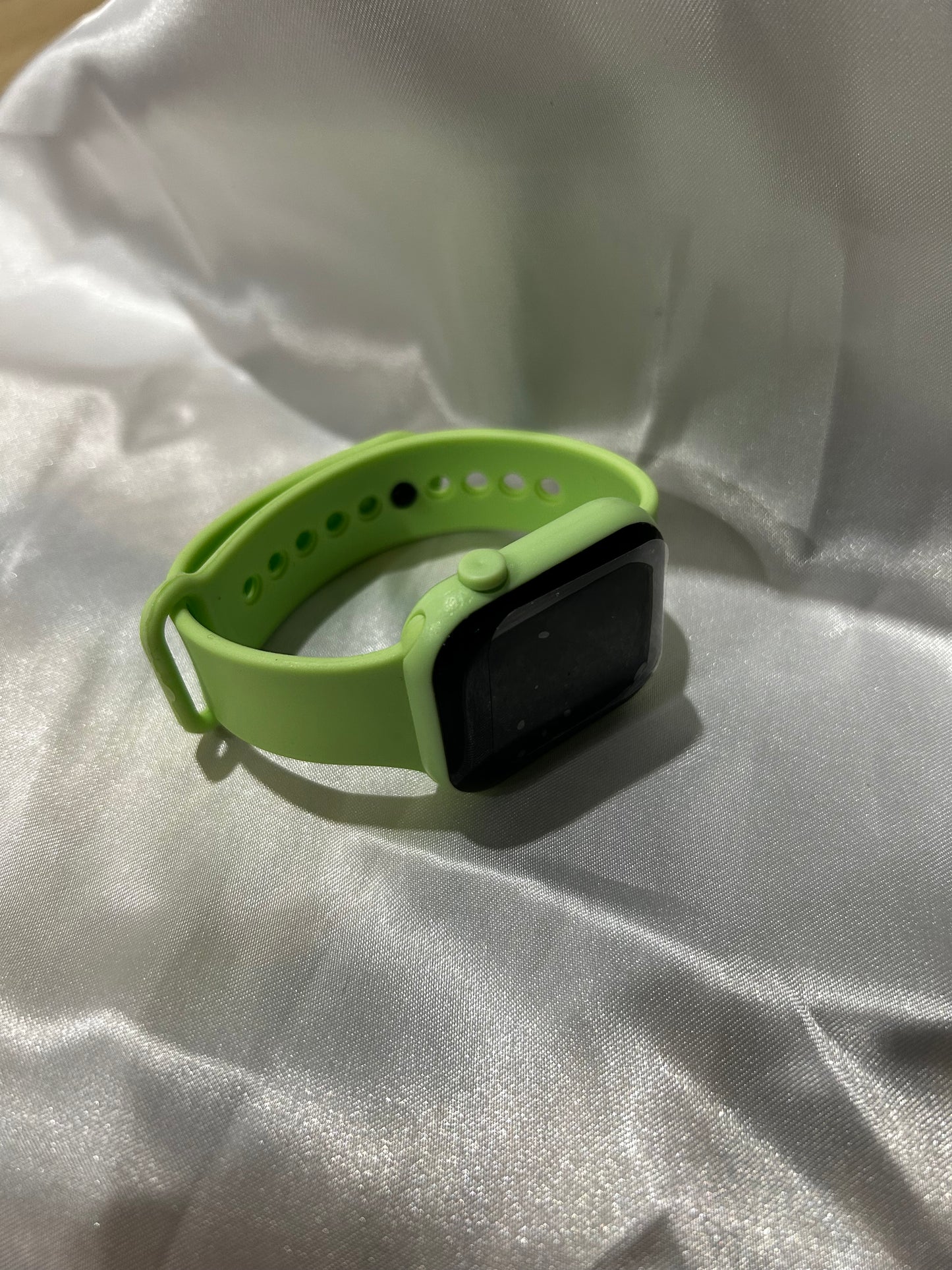 Montre de sport 24cm écran LCD femme