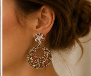 Boucles d’Oreilles Bohème Fleuries – Pendantes Élégantes & Colorées ✨