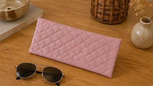 Pochette à Lunettes Matelassée Élégante✨