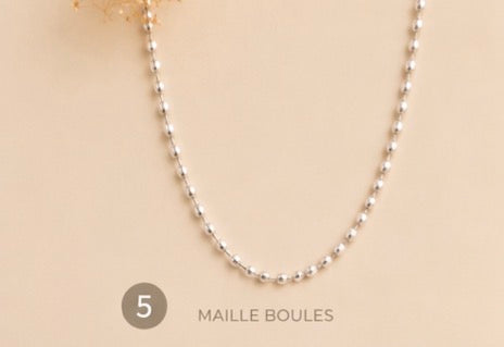 Collier élégants en acier inoxydable ✨🤍
