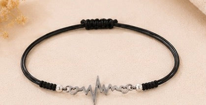Bracelets réglables avec breloques argentées ✨ 🖤