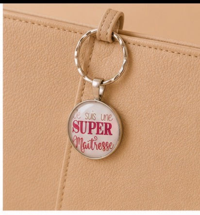 Porte-Clés Maîtresse – Cadeau Fin d’Année Scolaire ✨🍎
