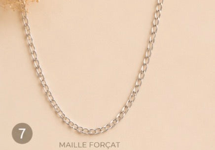 Collier élégants en acier inoxydable ✨🤍