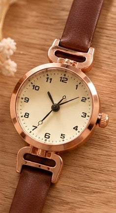 Montre femme fine et élégante - bracelet simili cuir ⌚️22,6cm