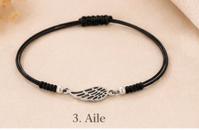 Bracelets réglables avec breloques argentées ✨ 🖤